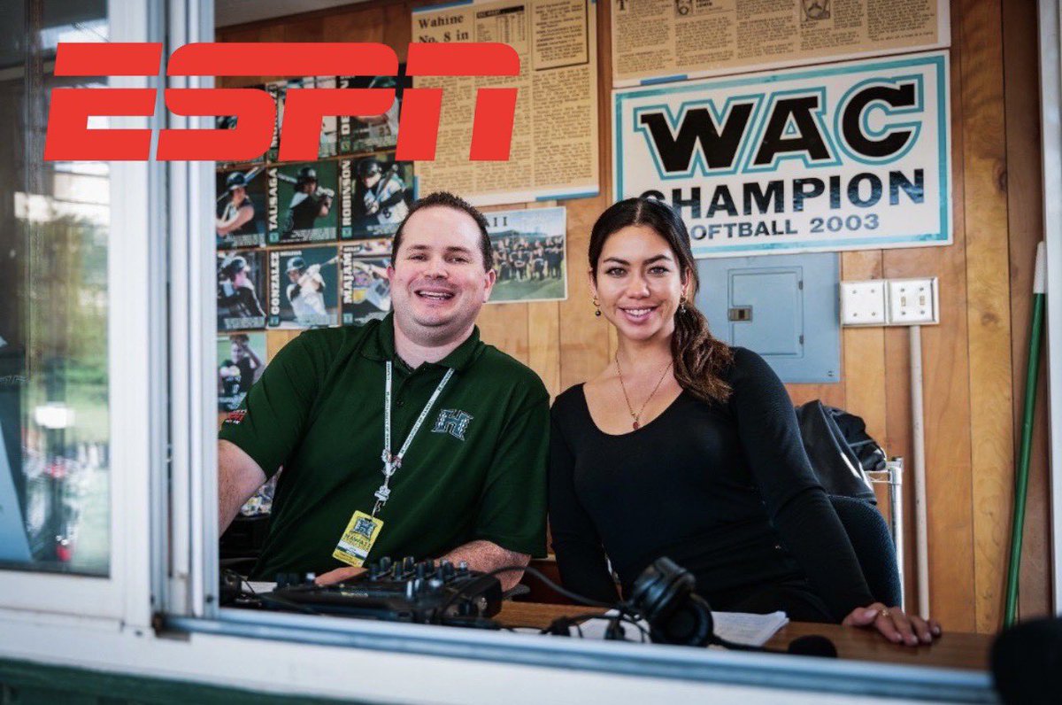 First game in the books ON AIR with <a href="/ESPNHonolulu/">ESPN Honolulu</a> 📻🎙️🥎⚡️