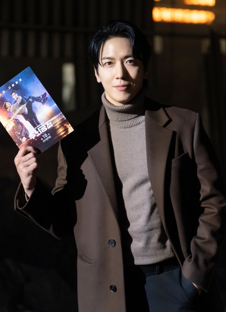 jyhaffects_me's tweet image. Shin Haru, you go down to history as one of the most loved characters in k-drama. We love you, Dr. Brain!!! 🧠 Thank you for your hard work, @JYHeffect. Hats off to you! You deserve a standing ovation! 🙌

👏👏👏👏👏👏👏👏👏👏

#JungYongHwa #BrainWorks