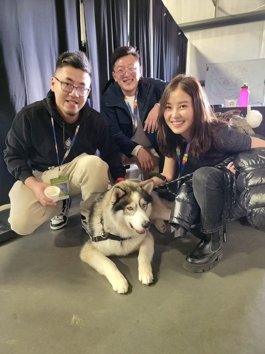 Such a cute puppy! 🐶

<a href="/victorJi15/">victorj</a> <a href="/isqueeniee/">Queenie Wu</a>
