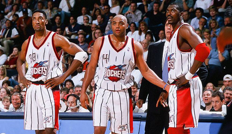 NBAMemes's tweet photo. Charles Barkley: I would never join a super team. I think it's like cheating.

Also Chuck: https://t.co/vUCwZAV8VT