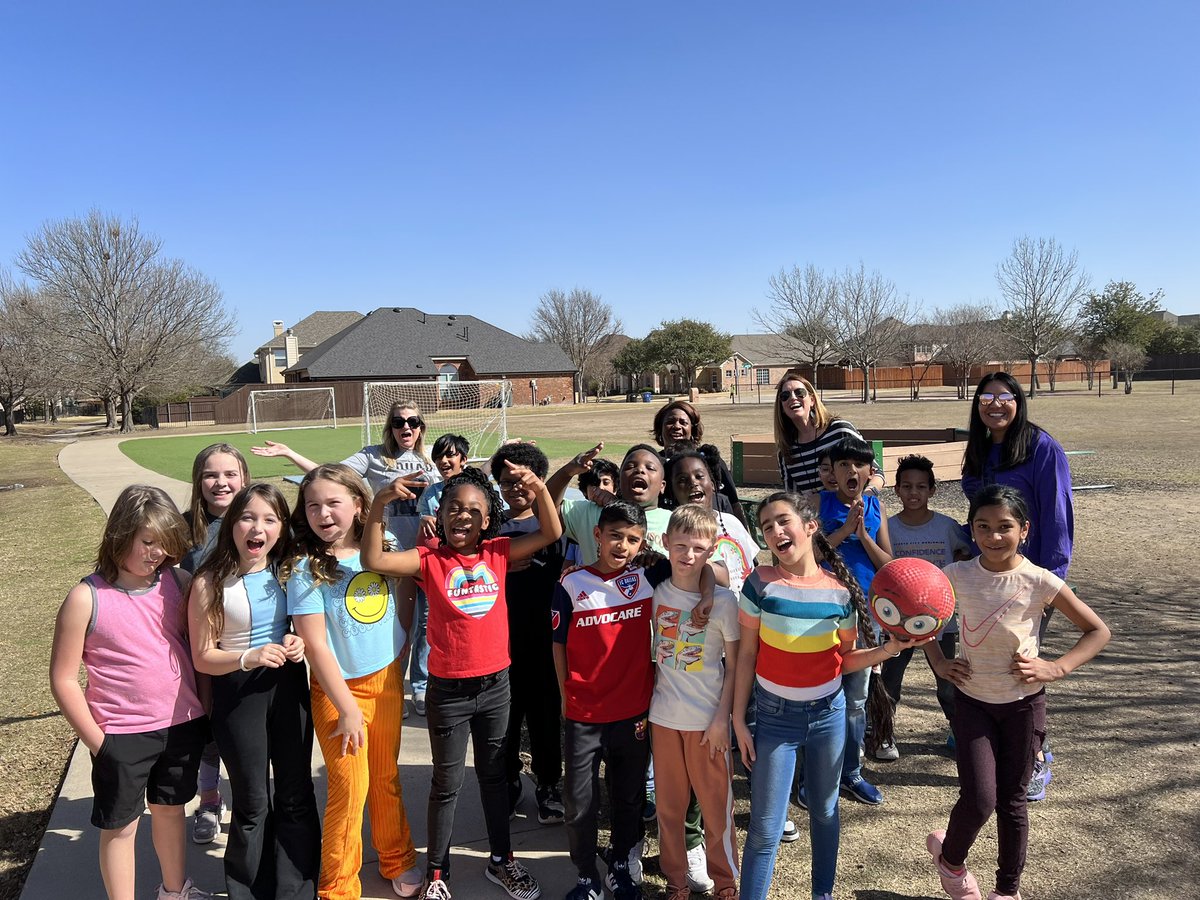 A class reward earned today for <a href="/ErinPickens4/">Erin Pickens</a> ! Super work kids meeting school expectations and having a kick ball game today! #FISDmadetoshine