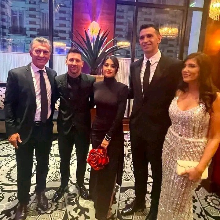 Los kirchneristas están enfurecidos por esta foto. Así que les pido a todos que no pongan un comentario, ni le den Rt y mucho menos arroben s ninguno. Hagan de cuenta que no le vieron. Les pido por favor 🙏🙏🙏