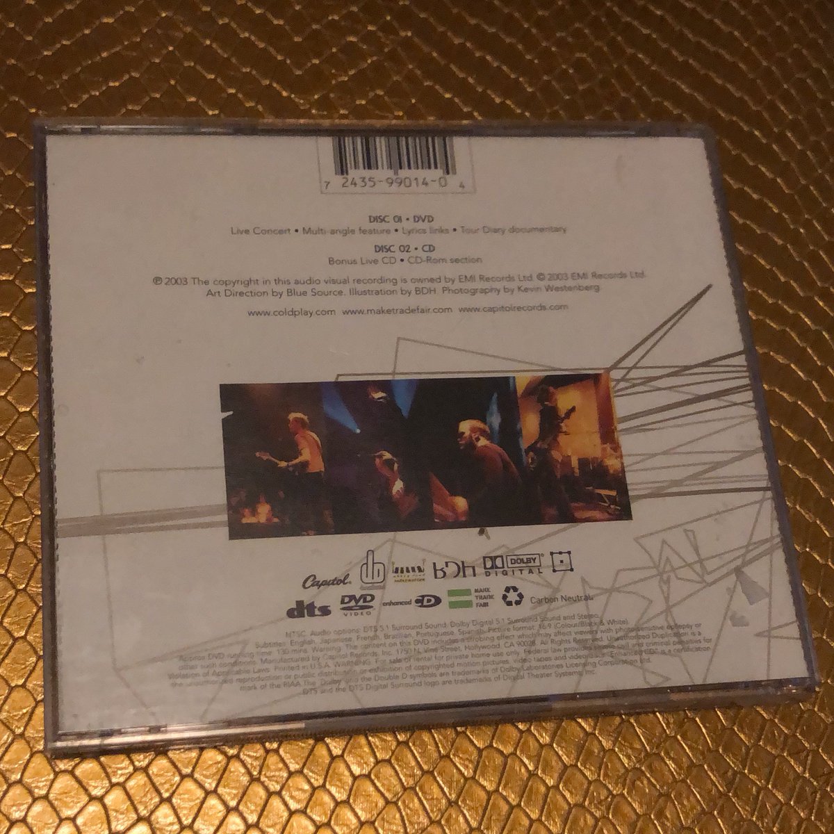 a_separate_jeff's tweet photo. 🚨 COLDPLAYER GIVEAW4Y 🚨 

Coldplay Live 2003 DVD/CD

I found it today! 

Used (but great condition). Booklet is amazing too.

I’ll ship it anywhere 🌍 

just like or rt :)
Winner announced Mar. 1 @ 12:00 GMT-07 https://t.co/0Ckc8fkIJJ