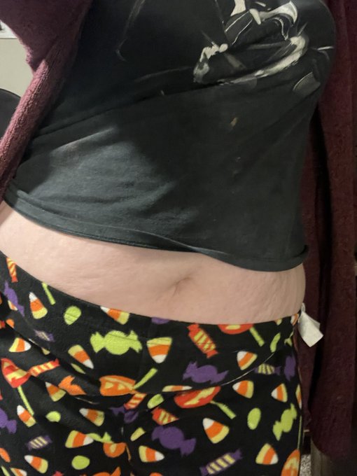 It&rsquo;s a Halloween jammies kinda day.  #bbw #milf #bbwmilf #CurvyWomenAreBeautiful #curvybbw #curvybooty<a href="/tag/bbw"class="tags">#bbw</a><a href="/tag/milf"class="tags">#milf</a><a href="/tag/fatgirl"class="tags"><span>#fatgirl</span></a><a href="/tag/stuffed"class="tags"><span>#stuffed</span></a><a href="/tag/feedism"class="tags"><span>#feedism</span></a><a href="/tag/bbwporn"class="tags"><span>#bbwporn</span></a><a href="/tag/bbwmilf"class="tags"><span>#bbwmilf</span></a><a href="/tag/curvybbw"class="tags"><span>#curvybbw</span></a>