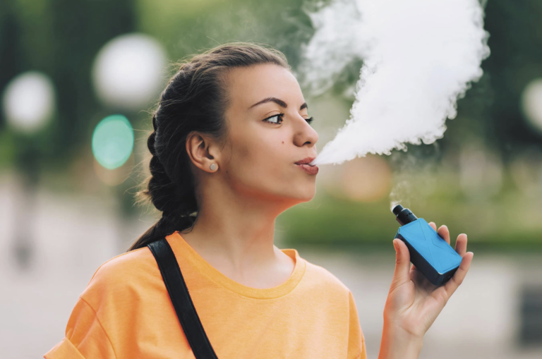 ASEANNOWTH's tweet photo. βWe remain confident that Thailandβs parliament will legalise and regulate vapingβ β‘οΈ https://t.co/kWJ52X2xy2
#ThailandVapingRegulation #LegalizeVaping #VapinginThailand #ThaiParliamentVaping #VapeLobbyingTH https://t.co/1YxWYdZlRU