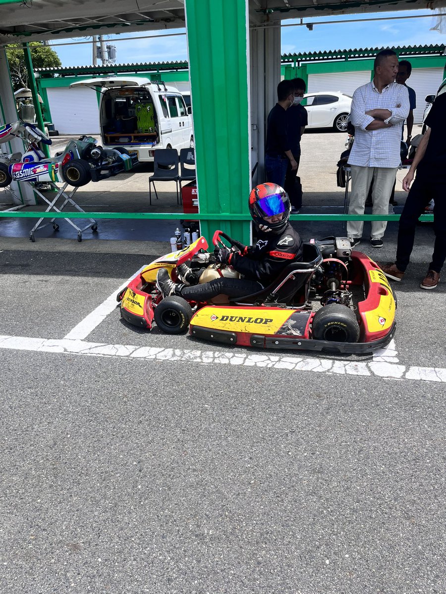 yo_na0228's tweet photo. 名前 :よーな
性別：女
年齢：26歳
住み：京都
身長：162
車種：YZF R6  リード
趣味：バイク  散歩
好き : 嫌いなもの以外

今年はバイクにいっぱいのる！

 #バイク乗りと繋がりたい 
#バイク乗りとして軽く自己紹介  
#YZFR6
#YAMAHA
#バイク女子
 #バイク好き https://t.co/z6WCW4XKAj