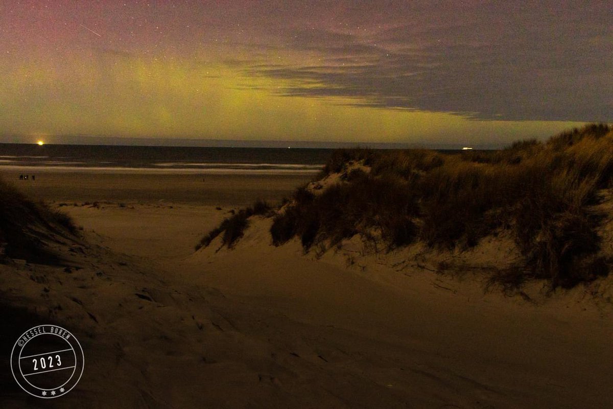 Bijdrage vanaf #Terschelling van het Noorderlicht/poollicht vlak voor de bewolking binnen trad <a href="/poollicht/">Poollicht Urania</a> <a href="/StormchaserNL/">Wouter van Bernebeek</a>  #noorderlicht #Auroraborealis #poollicht