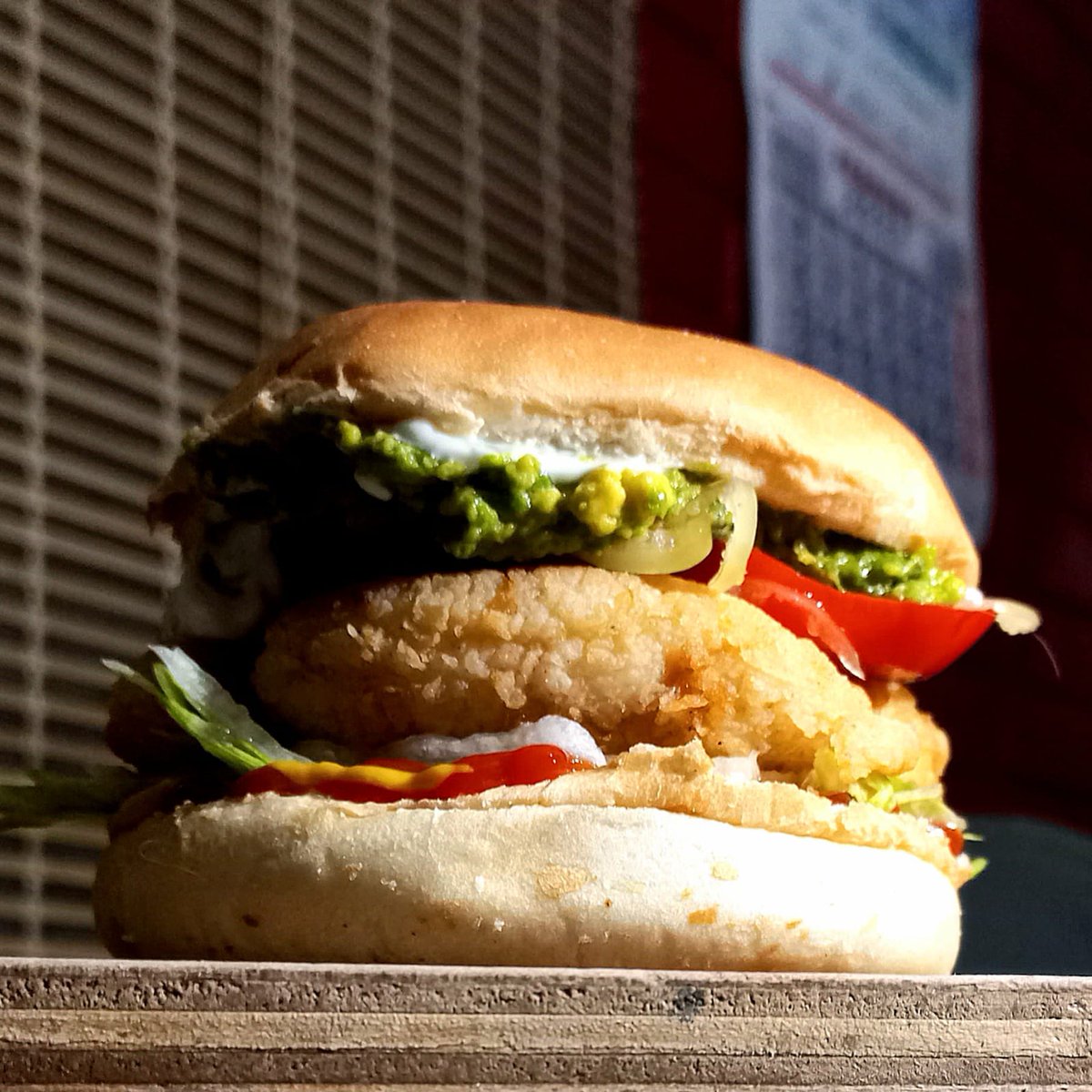 Andysang's tweet photo. Despidiendo un Maravilloso Verano, en el que no fui a niunlao...
Pero el Pollo Crispy me quedo de miedo!!
#pollocrispy #Sandwich #twitter #verano #findelverano #chicken #comida https://t.co/mvOnaa3RG9