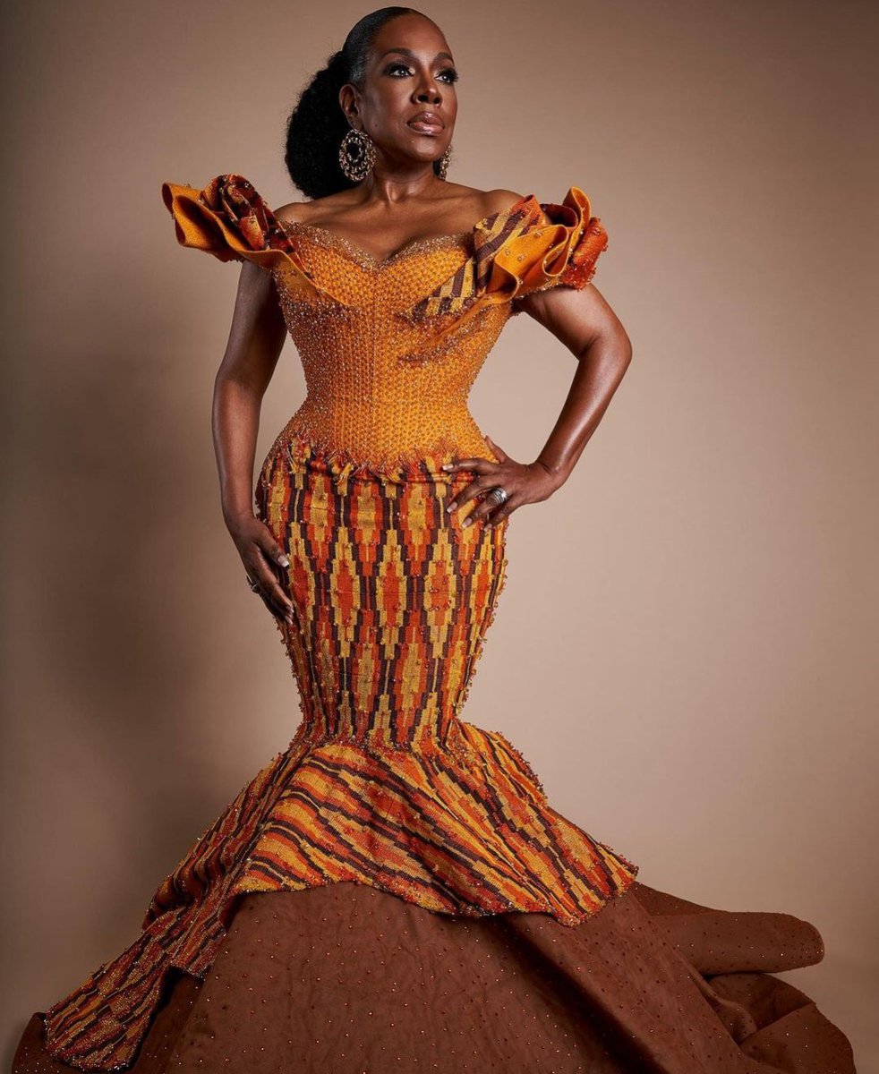 @thesherylleeralph @naacpimageawards Dressed in a new beaded 'Kente'  (Ghanaian fabric) #kente #naacpimageawards #vazinetworkmedia