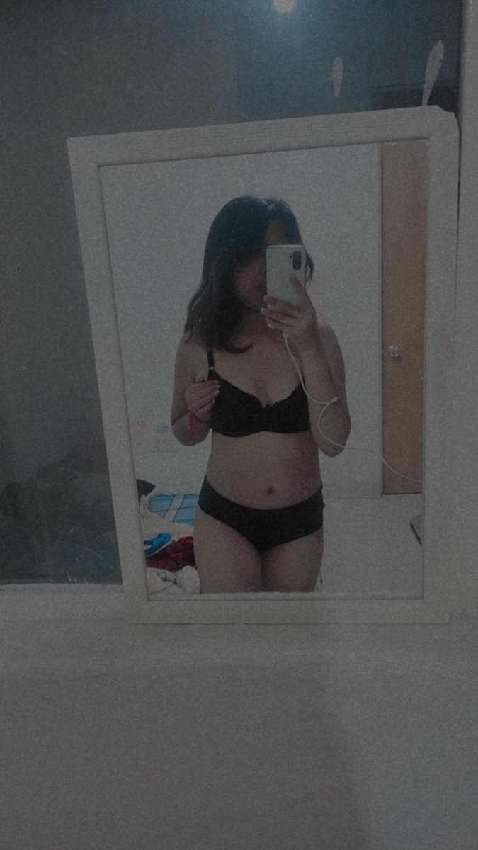 ofcherrytb's tweet photo. Rt and I give you 1 month free in my OF 🔥 https://t.co/eH6c8lZIft