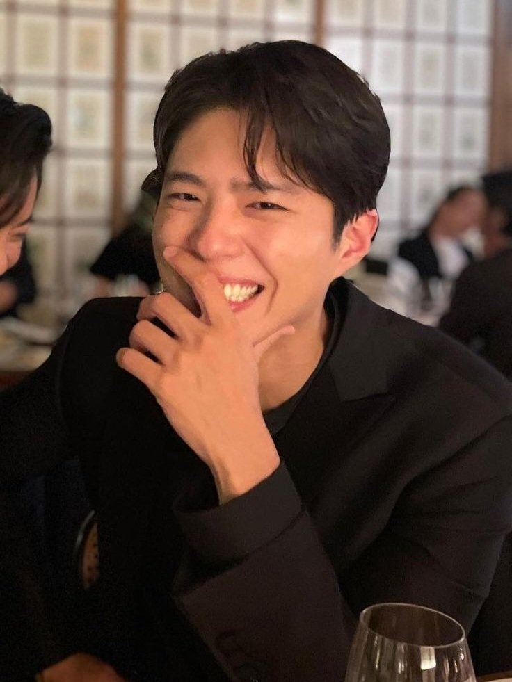 ⠀
   𝗧𝘄𝗶𝘁𝘁𝗲𝗿 #TPAwardsAU
   안준 @𝗿𝗲𝗮𝗹𝗮𝗵𝗻𝗷𝗼𝗼𝗻
   : party night 😁

   💬122  ⟲90k  ♡11k
   •
   ᥊᥊᥊
   replying to 𝗿𝗲𝗮𝗹𝗮𝗵𝗻𝗷𝗼𝗼𝗻
   หน้าแดงหมดแล้ว สายดื่มตัวจริงเลยสินะหนุ่มคนนี้ ㅎㅎㅎㅎㅎㅎㅎ 
⠀