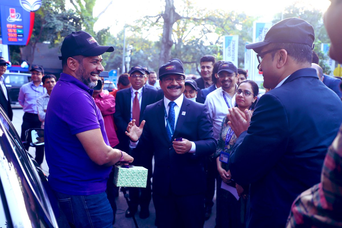 HPCL_Delhi's tweet photo. Director (M) &amp; ED(Retail) HPCL  launched higher octane petrol #power 95 for Cars n Bikes today at ACC, Niti Marg, Delhi &amp; other select outlets of Delhi, cities of North Zone in presence of CGM (NZ), senior officials &amp; dealers.
Drive to nearest poWer 95 outlet 
to  #FilltheThrill https://t.co/LGHZJZ42qx