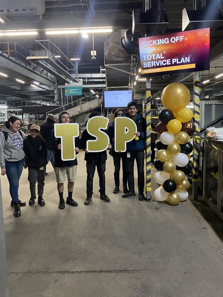 Clarissa8310's tweet photo. Addison Hub kicking off Total Service Plan (TSP)!!!!👏👏  #LetsGo @UPSers @ExperienceUPS https://t.co/21AyZeNMNr