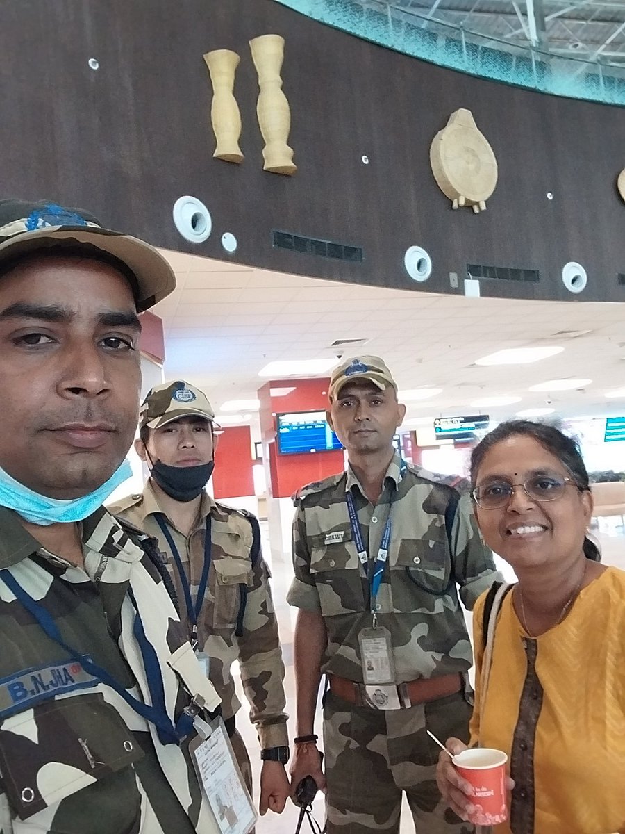 vssarav1's tweet photo. I forgot my belongings (also jwellery and my extension wires) at the security counter of Agartala Airport. The CISF Sub-inspector Shri D.K. Chawla, recognising my face, came to the boarding area to return my things. I salute his honesty and sincerity.🇮🇳 🫡 #CISF #agartalaairport https://t.co/1SQYD65ViM