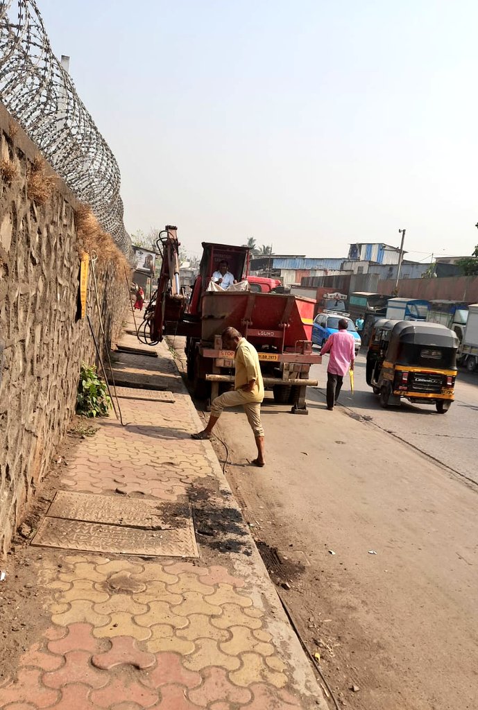 mybmcWardL's tweet photo. @Azizuddinkhan71 @mybmc Sir, Your Complaint has been attended by our team. Checkout the Photographs attached herewith. Thanks for interacting with us! https://t.co/F2syvKj8Tf