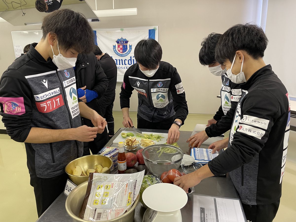 Blancdieu_Hiro's tweet photo. 青森県主催「アスリート向けの果物食べようセミナー」 2回目 参加のご報告っふぇ！②
https://t.co/Djr7xDwrFK

#ブランデュー
#青森県 #青森りんご https://t.co/xG4b1ORbEa
