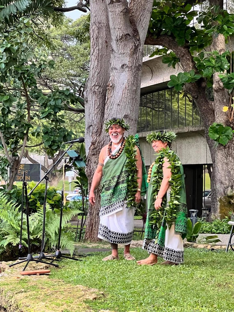 SamOhuGon's tweet photo. This past weekend, my koku (co-kumu) Māhealani Wong and I celebrated 20 years since we both underwent ʻūniki with Kumu John Keolamakaʻāinana Lake in his Papa Lauaʻe, along with 14 others who emerged as kumu, kahuna kākalaleo, and ʻōlapa. https://t.co/sYnfQr76Hh