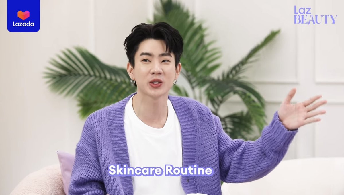 SABENZZ's tweet photo. จดทริคเลย ลำดับการใช้ Skincare Routine ที่ถูกต้อง 

1. Cleansing/Micellar
2. Toner
3. Serum
4. Moisturizer
5. Eye cream
6. Oil
7. Face Mask

#LazBEAUTYEP1 https://t.co/fqaax78iDE