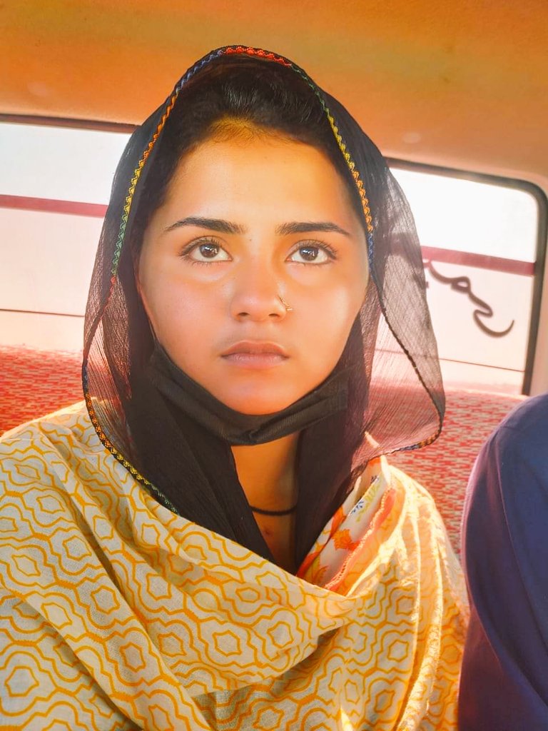 FaqirShiva's tweet photo. Mirpurkhas court has handed over the minor #Hindu girl #Karishma to the kidnapper.The family members of the girl kept insisting for a meeting in the court but Karishma was not allowed to meet the family members All institutions seem to be complicit in the injustice
@VeengasJ https://t.co/YjRpDMZjhF