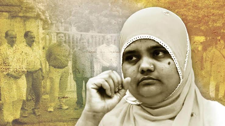 NimrahJaved_'s tweet photo. The government of #Modi #butcherofgujarat approved the premature release of 11 men who were convicted for the gang rape of #BilqisBano, a pregnant Muslim woman & murder of 14 members of her family, including her three-year-old daughter in #GujaratRiots.
#ModiButcherofGujarat https://t.co/dnxv7dC5LZ