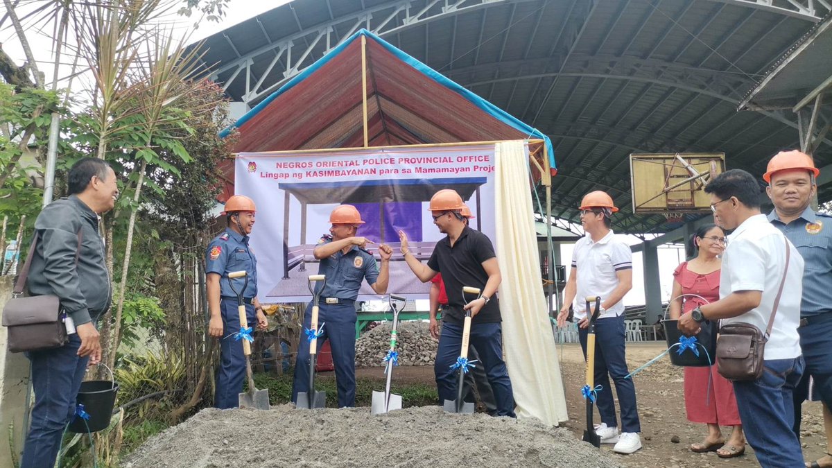 SibulanMPS's tweet photo. GROUND BREAKING OF PROBINSYANIHAN FOR THE LINGAP NG KASIMBAYANAN PARA MAMAMAYAN PROJECT https://t.co/SpIjPrR0a3