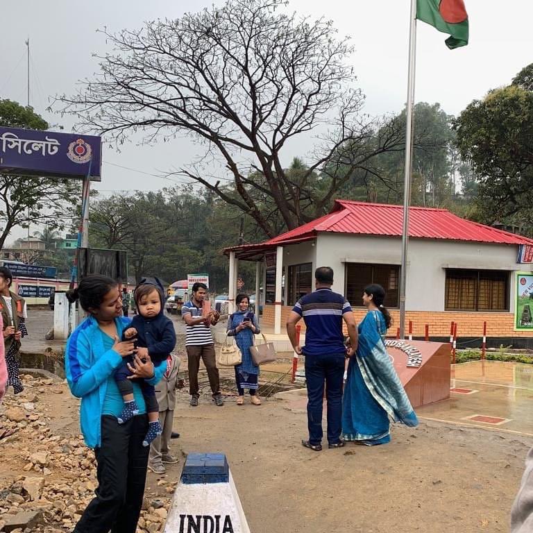 upmita's tweet photo. Momma and Adivan at Bangladesh border, Meghalaya. 
#Throwback #Feb2019 https://t.co/bk51v1NVQf