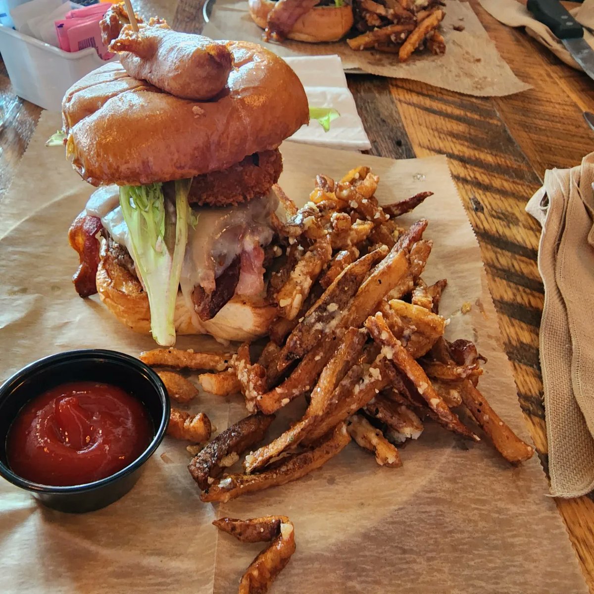 We stopped at Bacon, Bourbon, Beer (B3) in Washington PA
We started w/ Bacon Wrapped Cheese
Heather went with the W.C.B.
I went with the B3 burger.
#baconbourbonbeer #b3 #baconwrapped #bugers #hamburgers #baconwrappedmozzarella #washingtonpa #pa #pennsylvania
