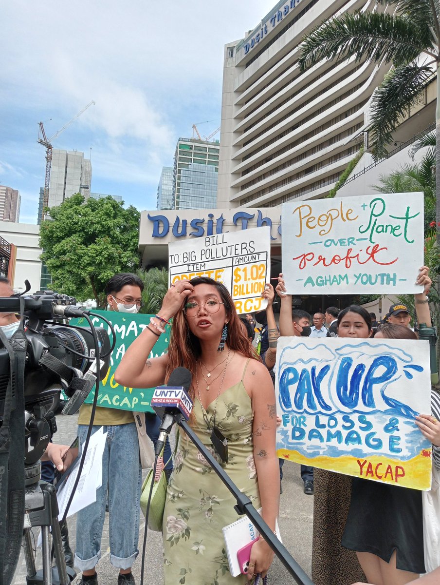 tetetlauron's tweet photo. #PayUpForLossAndDamage
Representatives of youth groups and basic sectors show support to developing countries as @UNFCCC #WIMExcom18 meeting rolls out in the #Philippines, one of the most vulnerable to #climatechange. https://t.co/4X8p8ciKYh