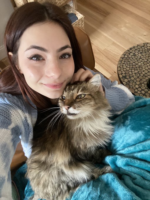 @RoyalCanin please bring back your hydrolyzed protein cat treats. I just wanna give my little guys treats<a class="tags" target="_blank" title="On Twitter" href="/?out=eyJ0eXAiOiJKV1QiLCJhbGciOiJIUzUxMiJ9.eyJpYXQiOjE3MjA3Mzc4NTEsImlzcyI6InR3cG9ybnN0YXJzLmNvbSIsIm5iZiI6MTcyMDczNzg1MSwiZXhwIjoxNzUyMjczODUxLCJyZWRpcmVjdF91cmwiOiJodHRwczovL3R3aXR0ZXIuY29tL1JveWFsQ2FuaW4ifQ.odK2q_gTGRAqOAK7HOPCNM-UaVdYSGZDEs9e0rSRciHtYdFSQvLqfTDqLIPqkbvSMab_vpgV1UOebSQM8cA8LQ">@RoyalCanin</a>