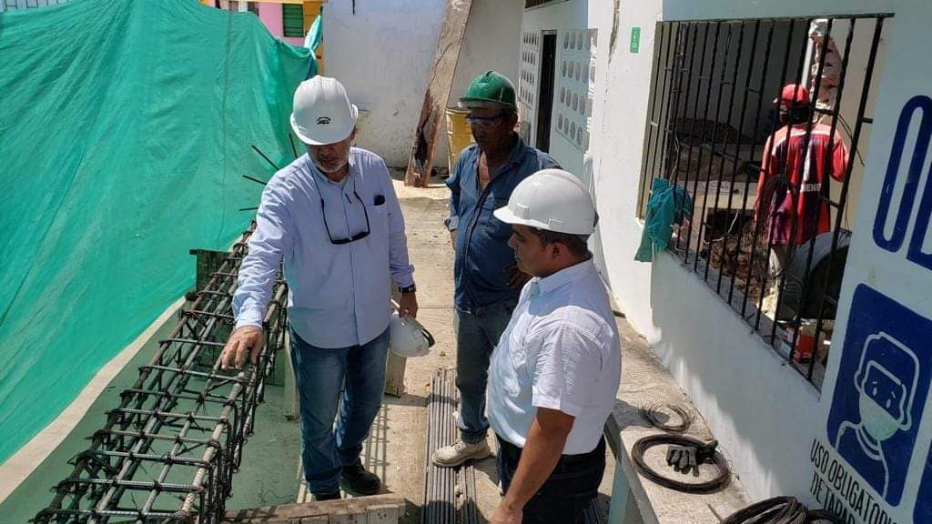 CarloSierras's tweet photo. Seguimos avanzando con inversión en educación de nuestro municipio @Alcaldiafcion mejorando la infraestructura educativa de la sede José Antonio galan y así mejorar la calidad educativa @petrogustavo @Mineducacion @MilagroHg @jccamacho6410 @elviamejiafer https://t.co/emywd6xke5