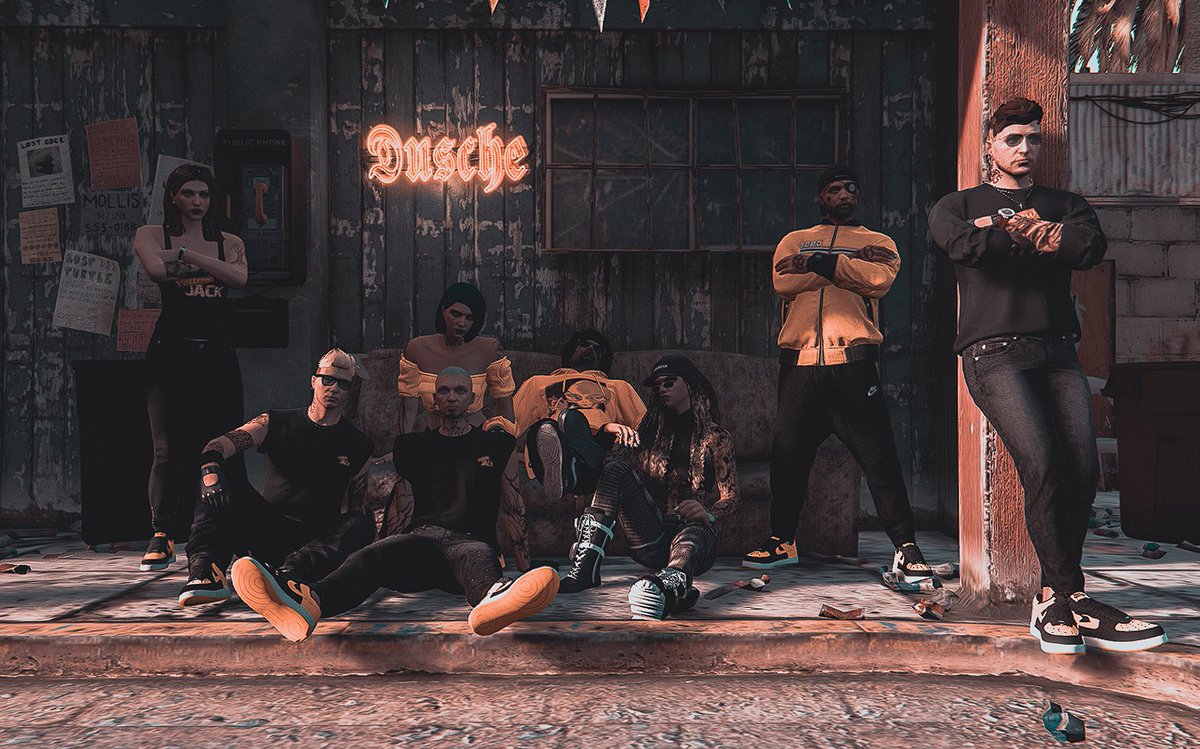 M0MI_RP's tweet photo. Familia...aunque faltan muchos 😢 🍻#Hoodstar #YellowJack #RP https://t.co/pJQNgadmb3