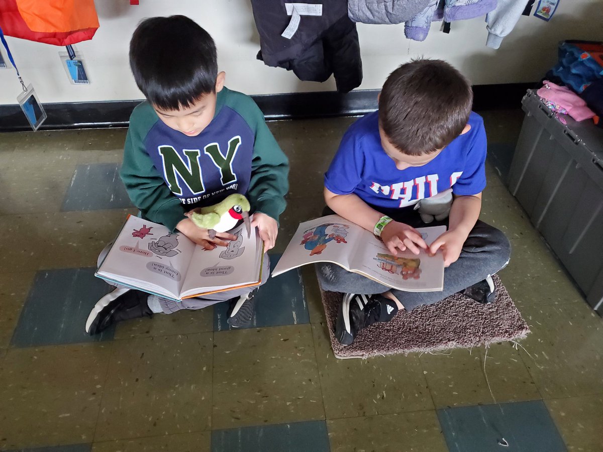 tmcdanielNPSD's tweet photo. We kicked off Read Across America week in my classroom with reading to our favorite stuffies. The kiddos had a blast picking out their favorite book and reading to their stuffed animals 🧸📚 #ReadAcrossAmerica #TeachersofTwitter https://t.co/7T9FOyX4Cc