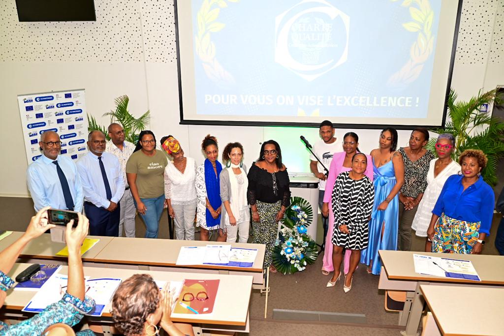 CCIMartinique's tweet photo. Lancement de Accueil Qualité Commerces, Services et Marchés dans le centre ce soir à Skillfor Campus avec @PhilippeJock, @Prefet972 et CACEM
Plus de 85 commerçants bénéficieront d'un accompagnement financé par le @FSE_nat pour obtenir le label #AQCS https://t.co/bxC2rWoG5y