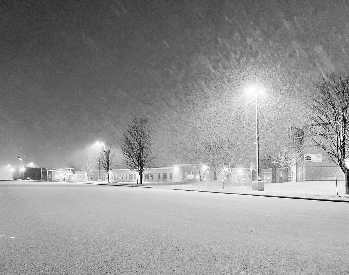hfl6black's tweet photo. Beautiful site tonight at the school @HFLMS https://t.co/Xm37A0chu2