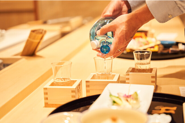 PRTIMES_JP's tweet photo. 旅行系スタートアップのDeeper Japan、旭川にて老舗酒蔵と日本料理店のコラボによる新たな体験商品「酒蔵見学×日本料理店でのペアリングディナー」リリース ～旭川の食文化の真髄に触れる、旭川ならではの日本酒体験～ https://t.co/hiKeItG6B2 @PRTIMES_JP https://t.co/ihjuCdtT58