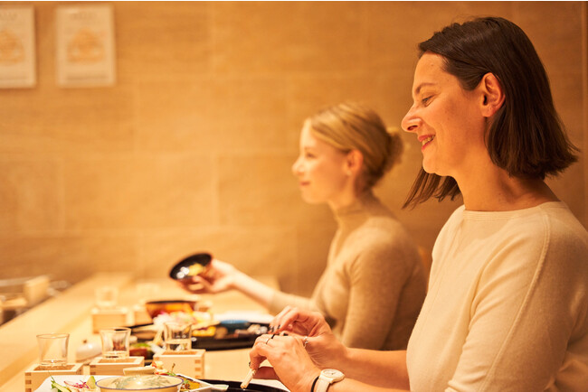 PRTIMES_JP's tweet photo. 旅行系スタートアップのDeeper Japan、旭川にて老舗酒蔵と日本料理店のコラボによる新たな体験商品「酒蔵見学×日本料理店でのペアリングディナー」リリース ～旭川の食文化の真髄に触れる、旭川ならではの日本酒体験～ https://t.co/hiKeItG6B2 @PRTIMES_JP https://t.co/ihjuCdtT58
