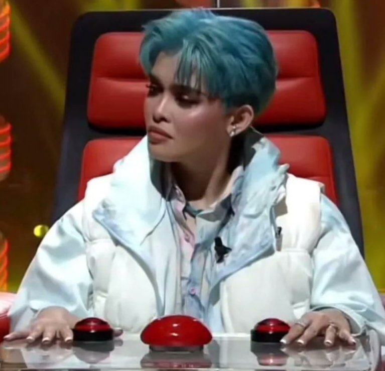 yojhoranghae's tweet image. coach xu minghao on the voice
