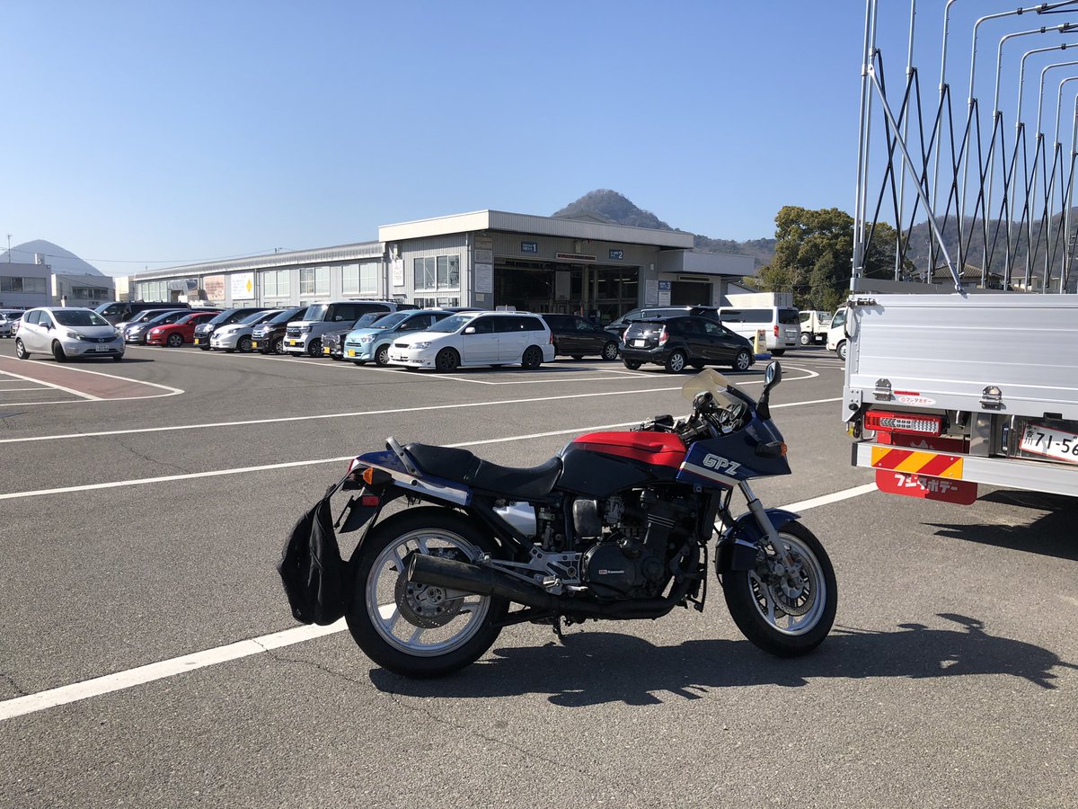GPZ900RtypeA6's tweet photo. 陸運局ナウ
本日登録日和 https://t.co/gkGci13Rna