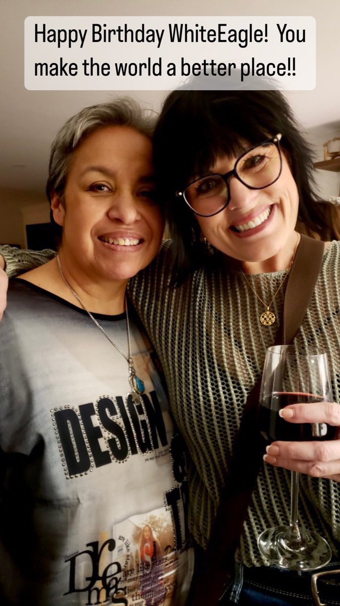 shannonmtobin's tweet photo. @ArlindaStonefi1 you are one of a kind! Happy Birthday!!!  #burlOn https://t.co/fLmoHJRlW4
