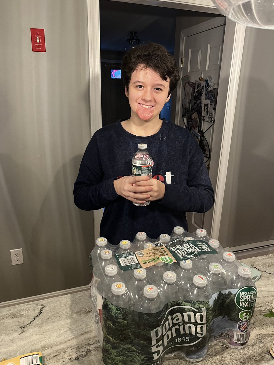 retniwpm's tweet photo. Our bottle identifiers help #Autisimawareness with communication! #bottleid #youRcap #hydrated #fun https://t.co/42jj1kLx2U