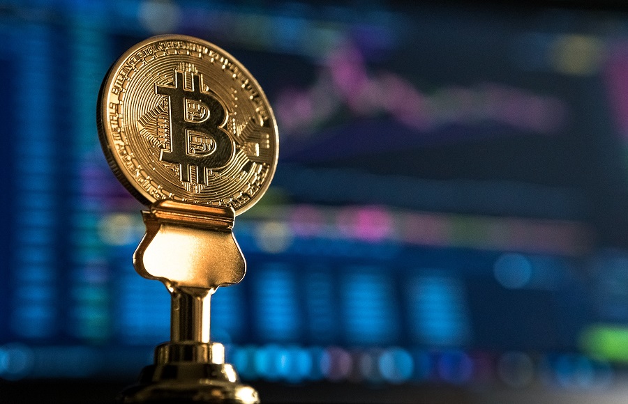 ksb_karim's tweet photo. Banks must carefully understand and supervise cryptocurrency and fintech consumers, according to regulators. The authorities say crypto-related deposit accounts and stable coin reserves represent liquidity issues. #QUBMscBloggers https://t.co/FaNApPYYaz