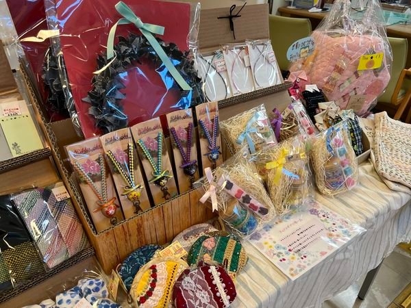 apparefesasahi's tweet photo. 本日2月28日（火）11時～13時、旭区役所の一階で「あっぱれマルシェ」行商チームが販売をしています!!! お近くのみなさま、ぜひぜひ～ https://t.co/Fz0QsKpJUs