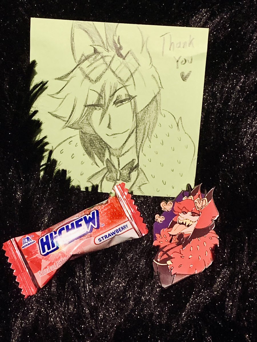 oOLadysLoveOo's tweet photo. AAAHHH😍❤️🔥
He’s here, I absolutely love him & the gorgeous drawing I got as well!😭🫶🏼✨🖤
He’s in my daily Alastor ita bag rn, I can’t wait to admire him when I’m at work haha!😂💞
@StaticAppleSin & @FantasyToArtt
#HazbinHotel #HazbinHotelAlastor #fanmerch #pimpAl https://t.co/NHxYgCkHg2