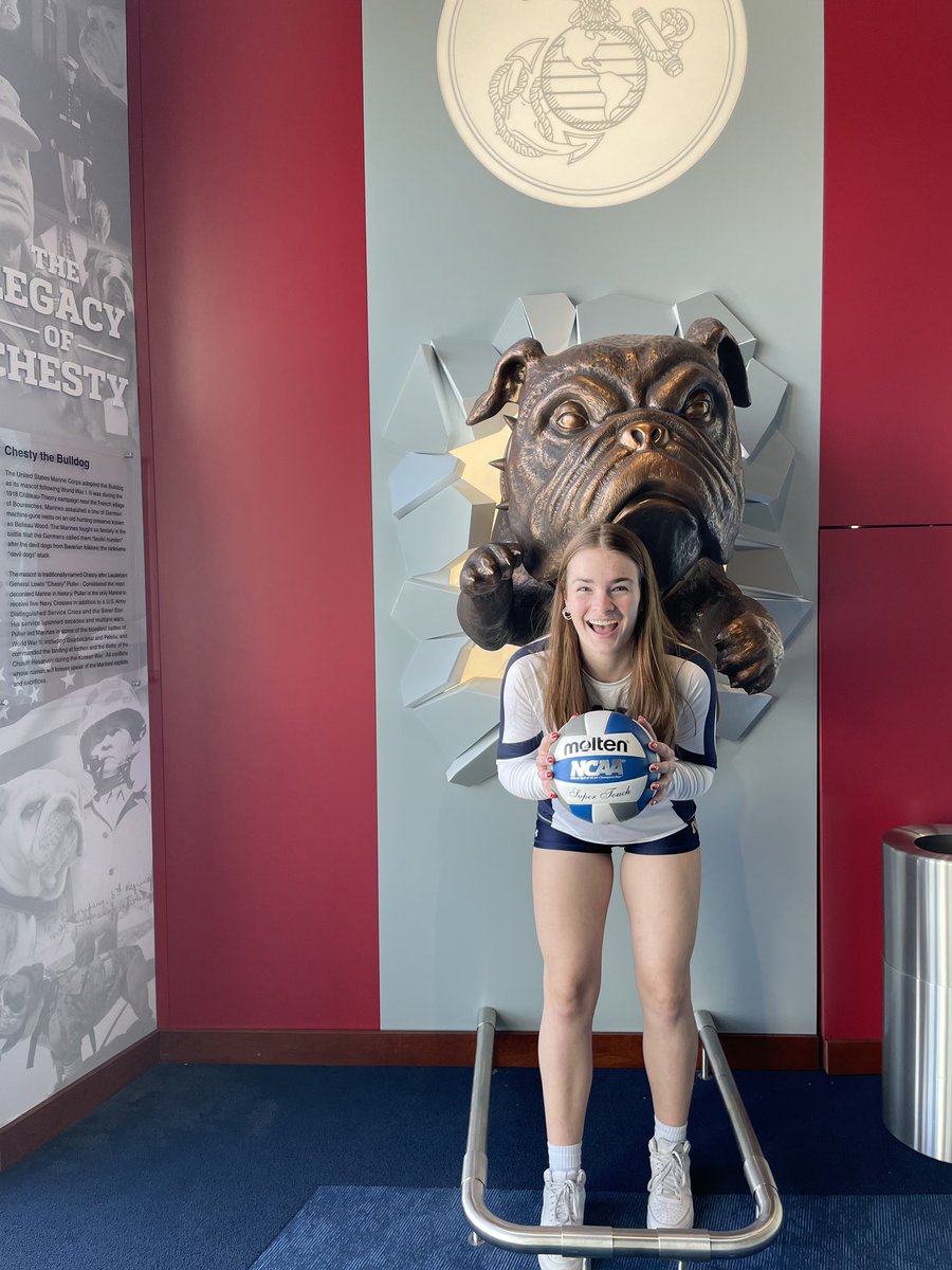 So incredibly proud of our Emerson! She verbally committed to play volleyball at The United States Naval Academy! 

We cannot wait to have one more year with you as a Silver Hawk and then watch you at the next level! 🏐💚

#GoHawks