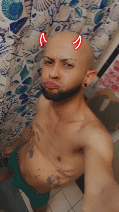 I want sex lmao https://t.co/vLjLyrTKXA