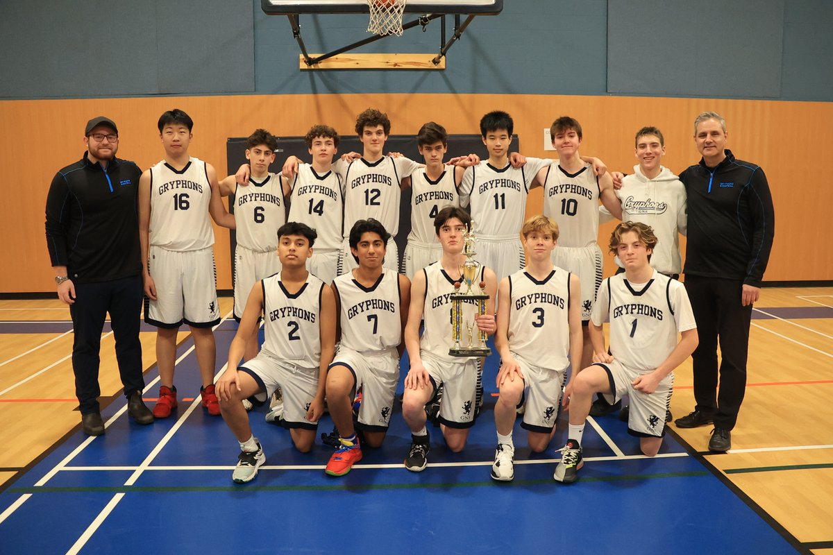 Congratulations to our Junior Boys Basketball team! They were victorious in the City Finals this afternoon against SMUS!

The packed crowd in the Gudewill Gym was witness to a decisive 53 - 34 win. 🏆

#mygns #mygnsathletics #juniorboys #champs