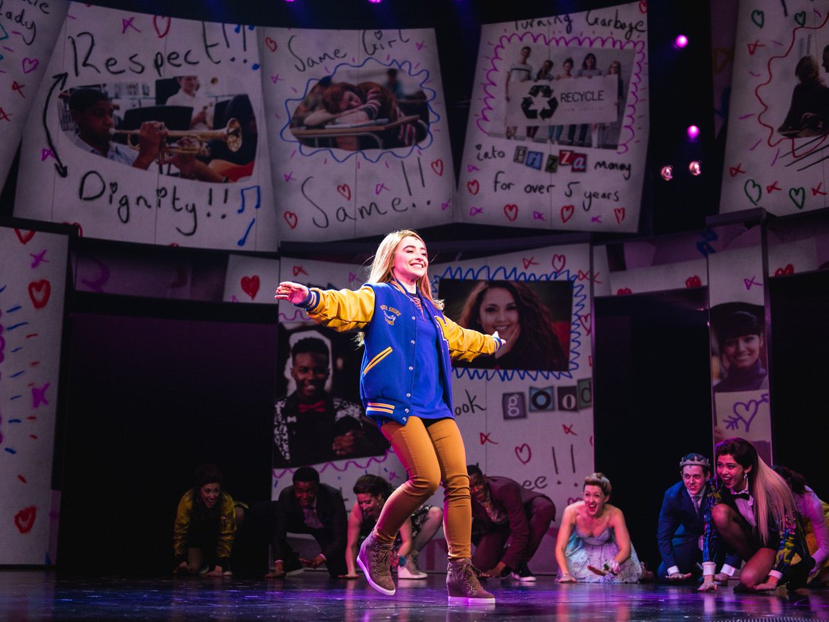 para los que no la conocen, sabrina carpenter es cantante, actriz, compositora, bailarina y modelo. tiene su propia productora de cine, actuó en broadway, modeló en savage x fenty show, tiene 5 álbumes de estudio y +15 créditos actorales. next main pop girl.