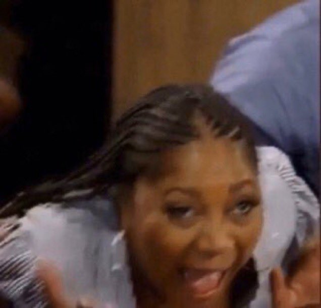 “If the shoe fits, lace that bitch up”

Brooklyn’s one liners KILL ME

#TheBachelor #Bachelor