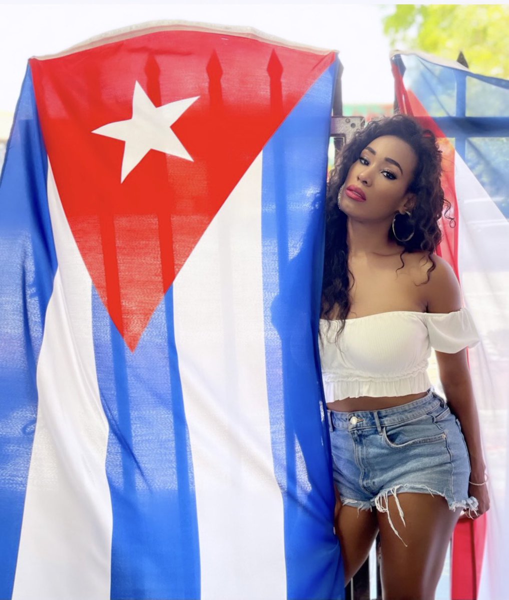 Cubana y Boricua de pura cepa! 🇵🇷🇵🇷#cuba #puertorico #afrolatina #singer #songwriter #latina