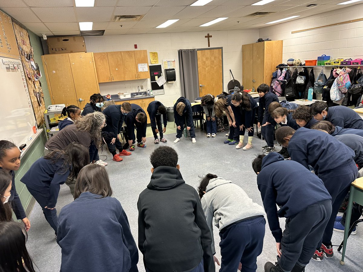 MSeraficoTweets's tweet photo. It has been a busy few days in our class! We had an amazing time at the @OntScienceCtr last week and an amazing workshop from Young People’s theatre today! A lot of learning going on in Grade 4/5! @olftcdsb https://t.co/IWp1G1NKcC